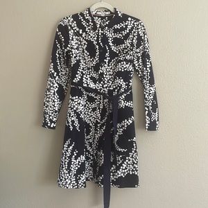 Boden Navy and White Abstract Floral Print Shirt Dress